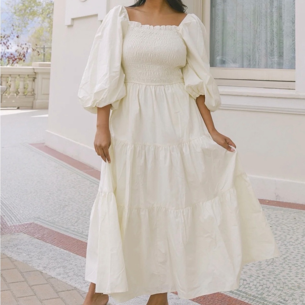 CREAM PUFF SLEEVE BACK TIE DRESS